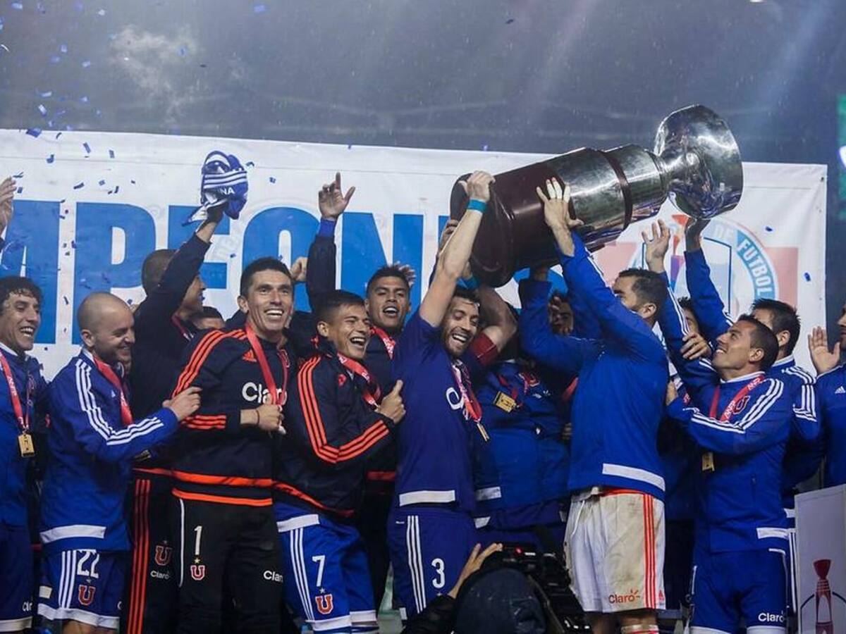 La U campeón de la Supercopa: el único día en que los azules levantaron el esquivo título