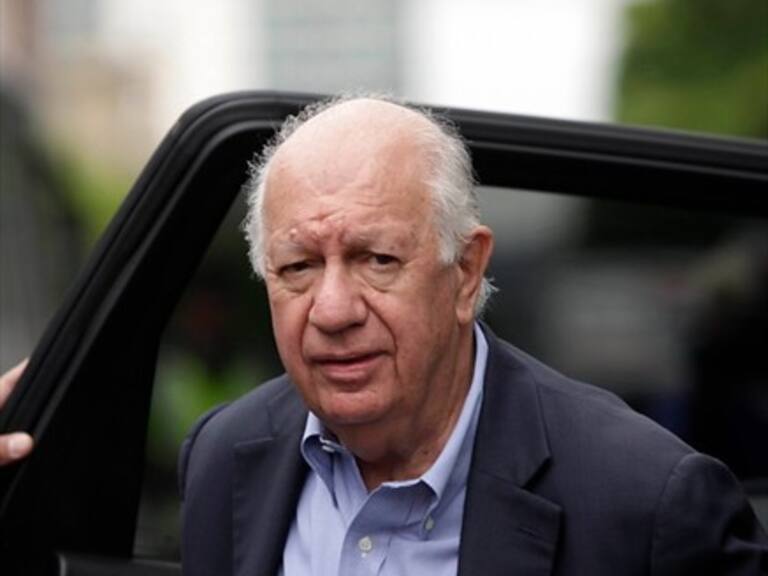 Ricardo Lagos se reúne en privado con empresarios
