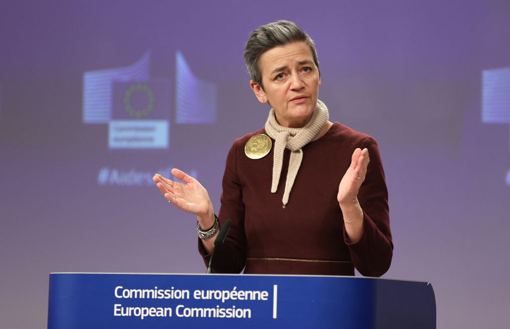 La vicepresidenta de la Comisión Europea Margrethe Vestager ante la prensa