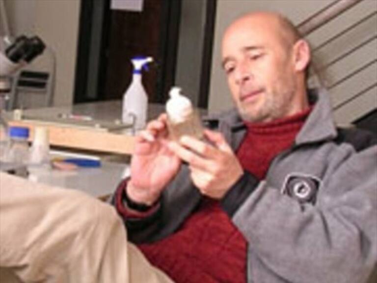 Denunciaron por abuso sexual a fallecido Premio Nacional de Ciencias