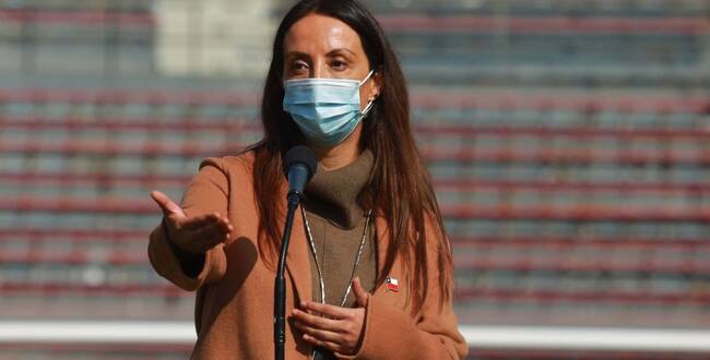 Cecilia Pérez en éxtasis tras el triunfo de la U: "Me encanta mucho el juego de Sebastián Miranda fuera y dentro de la cancha"