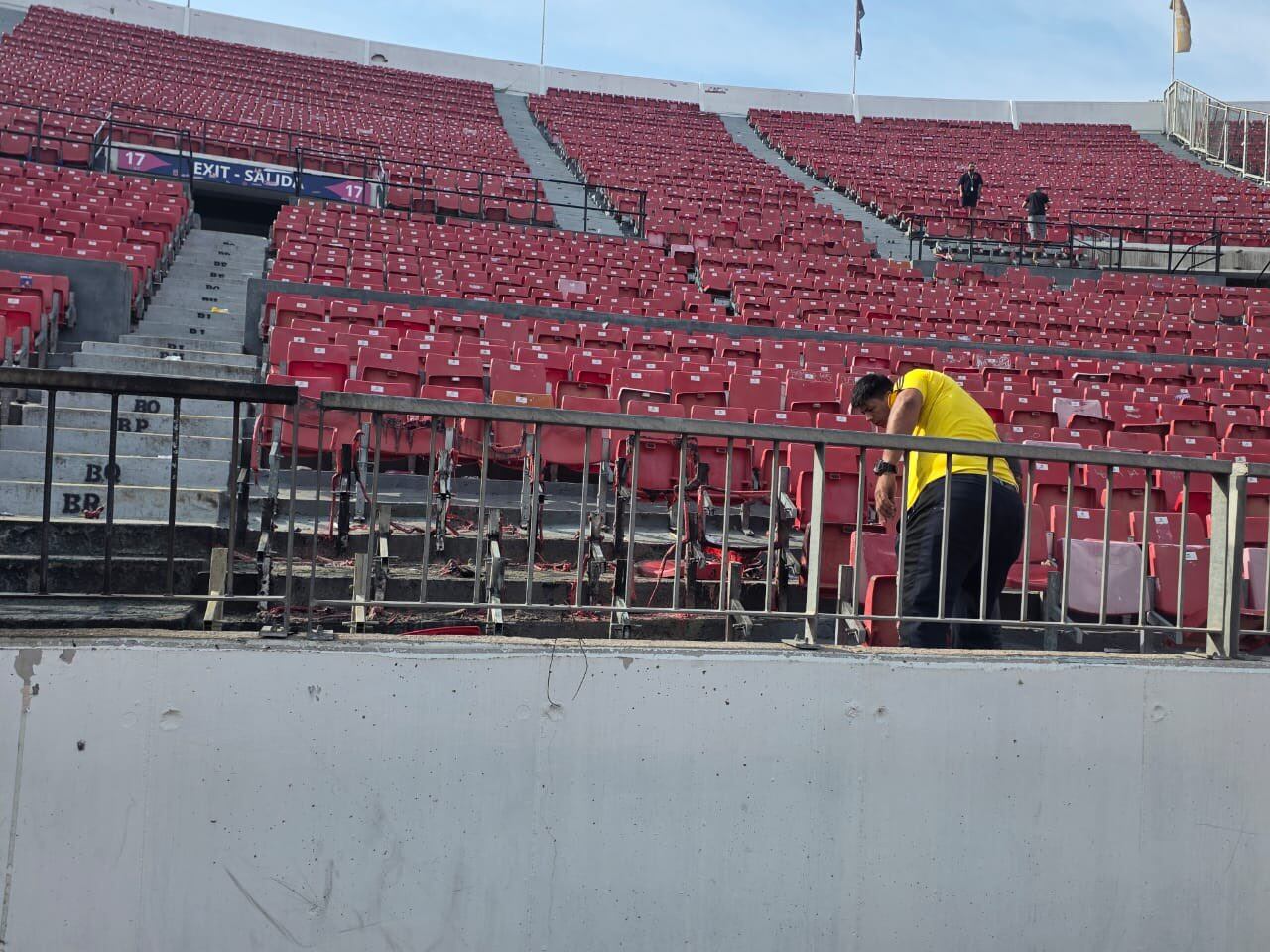 Reparaciones en el Estadio Nacional