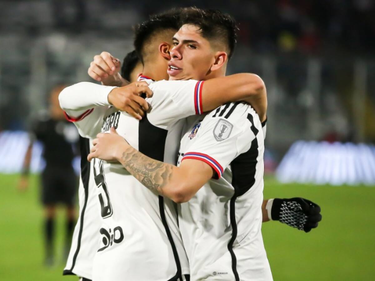 Con un inspirado Carlos Palacios: Colo Colo supera al sublíder Huachipato y vuelve a los triunfos