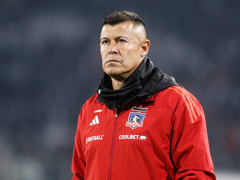 Jorge Almirón fustiga la denuncia de la U: “Estaban con 10 puntos de ventaja, no es culpa nuestra de que los pasáramos”