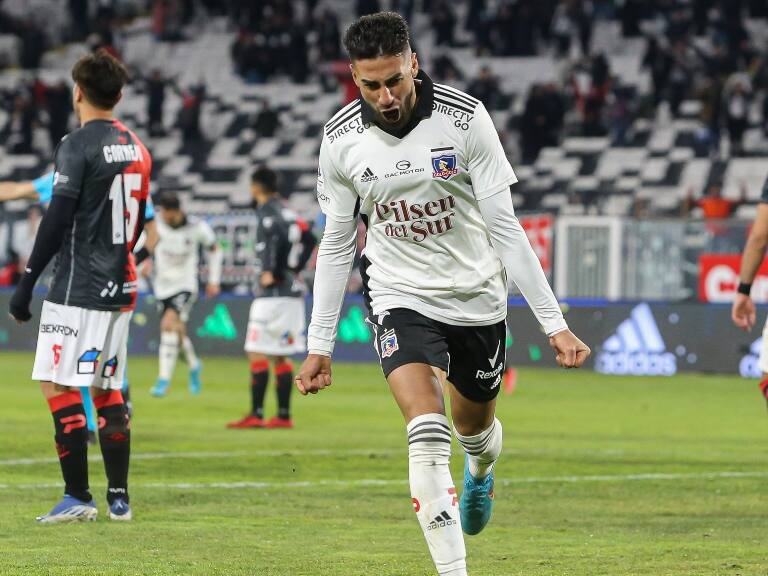 Colo Colo mantiene el tranco y vence a Deportes Antofagasta para seguir como líder exclusivo del fútbol chileno