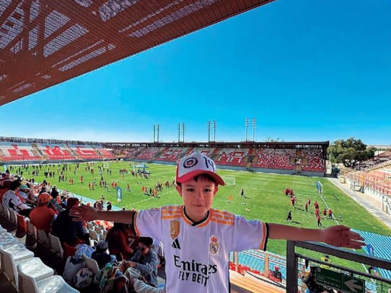 Niño antofagastino de 8 años enfrenta rara enfermedad y buscan donante para salvarle la vida