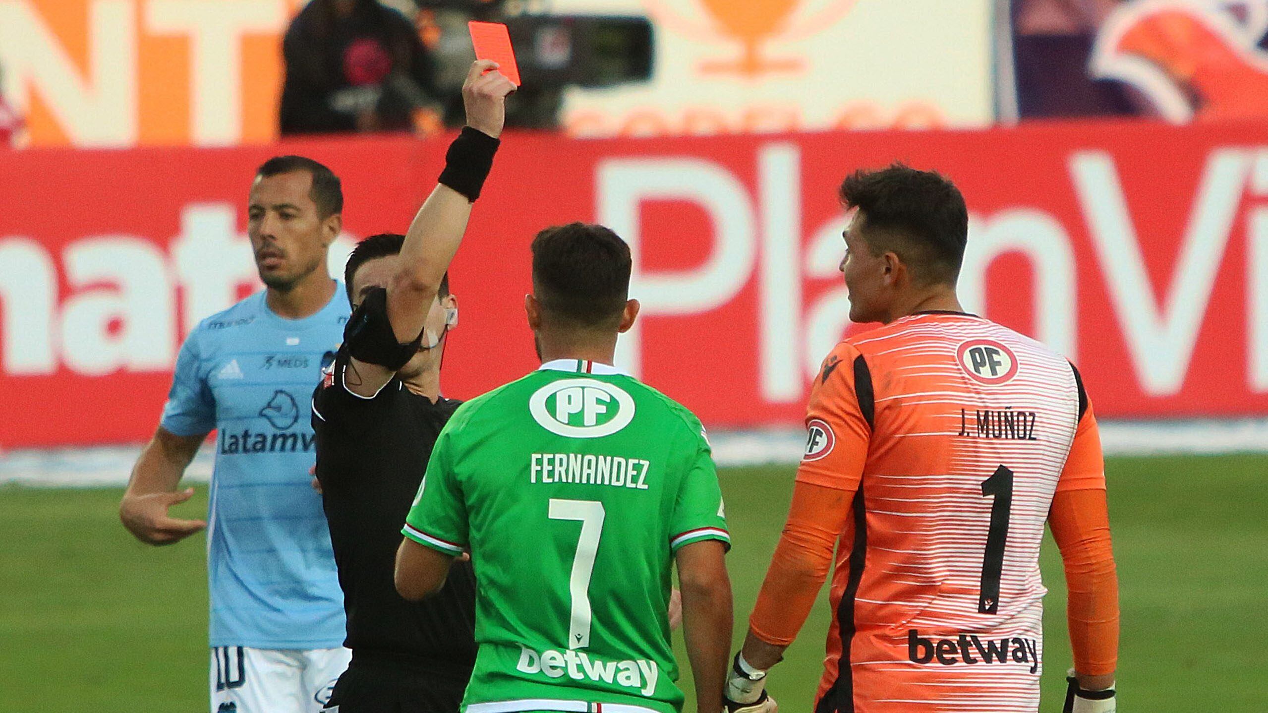 Torneo Nacional es el segundo certamen que más tiempo pierde por faltas