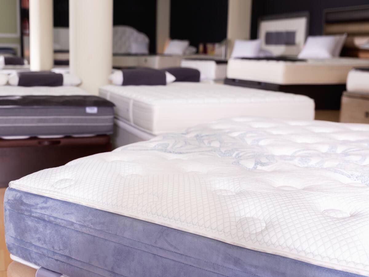 Colchones, almohadas y ropa de cama: conocida marca inicia remate online con precios desde $9.990 y hasta 75% de descuento