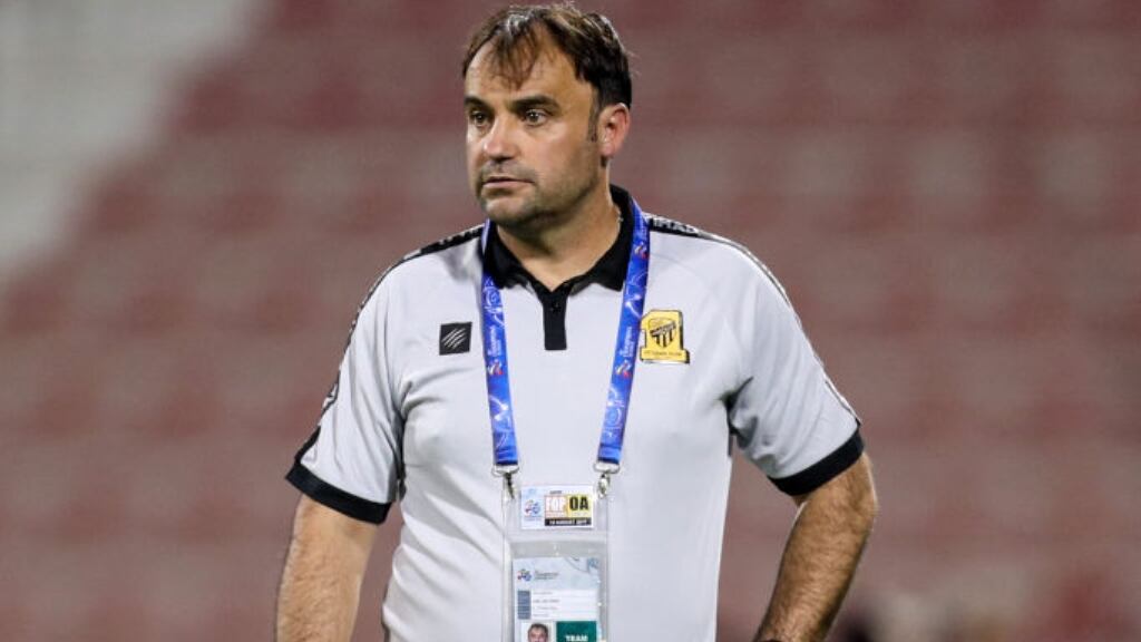 La peculiar presentación de José Luis Sierra como entrenador del Al-Wahda de Arabia Saudita