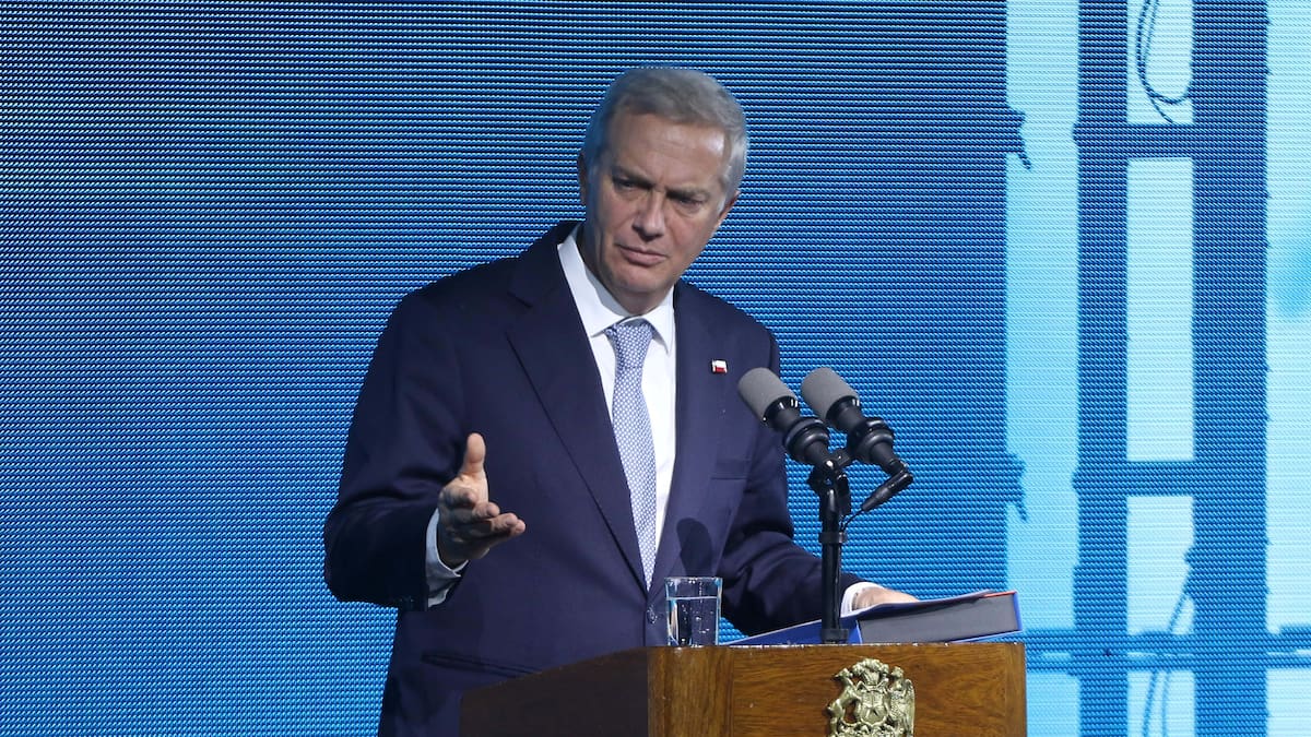 Kast responde a oposición por megarreforma: “No necesitamos un tsunami de indicaciones, sino un huracán de inversiones”