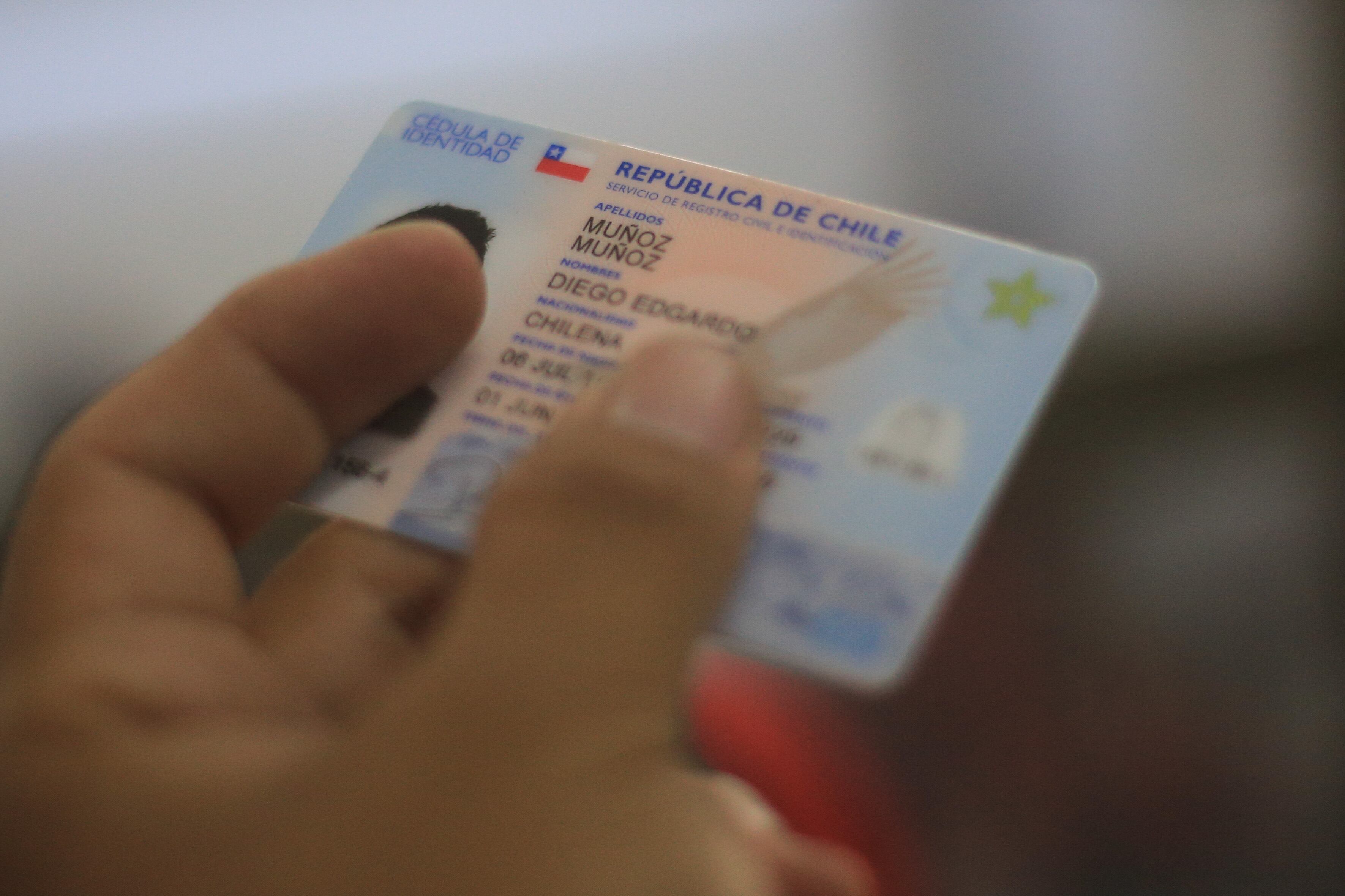 Abogada sobre ley que permite cambio de apellidos: "Solamente se puede efectuar una vez en la vida"