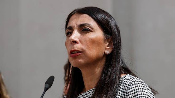 Karla Rubilar cuestiona proyecto ‘Escucha su Corazón’ impulsado por diputados de derecha: “Es un grave retroceso”