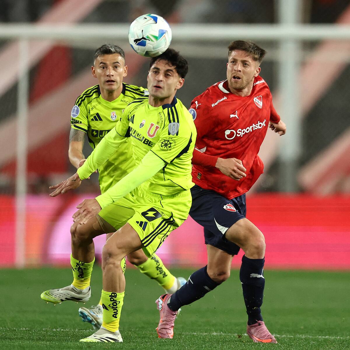 Conmebol clasifica a la U de Chile a cuartos de final de la Copa Sudamericana: los azules purgarán siete partidos internacionales en casa sin público