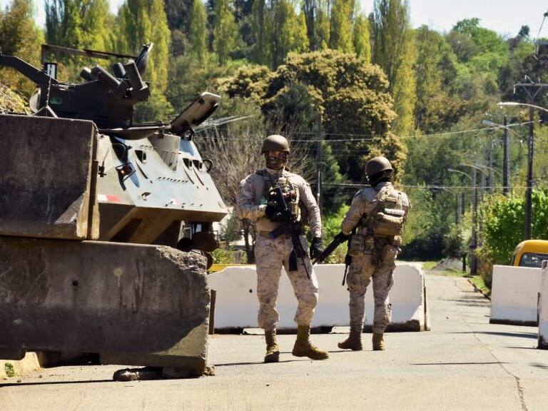 15 DE OCTUBRE DE 2021 / ERCILLA Despliegue de militares, policial en la zona de Ercilla Collipulli Pidima , Pailahueque y ruta 5 sur por estado de excepción.
FOTO: HECTOR ANDRADE/ AGENCIAUNO