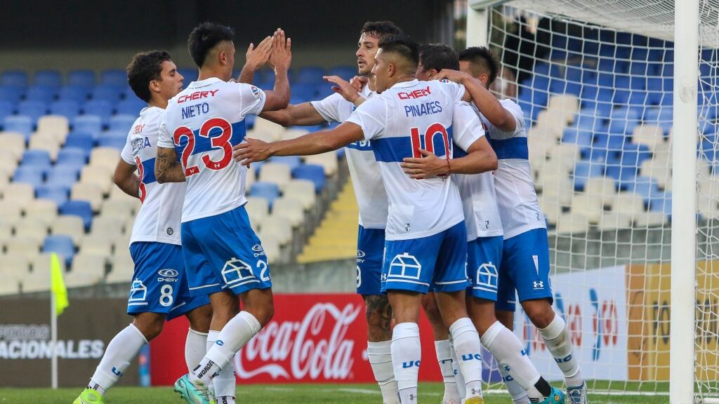Sin Clemente Montes: las opciones tácticas para la formación de la UC de cara al estreno contra Everton