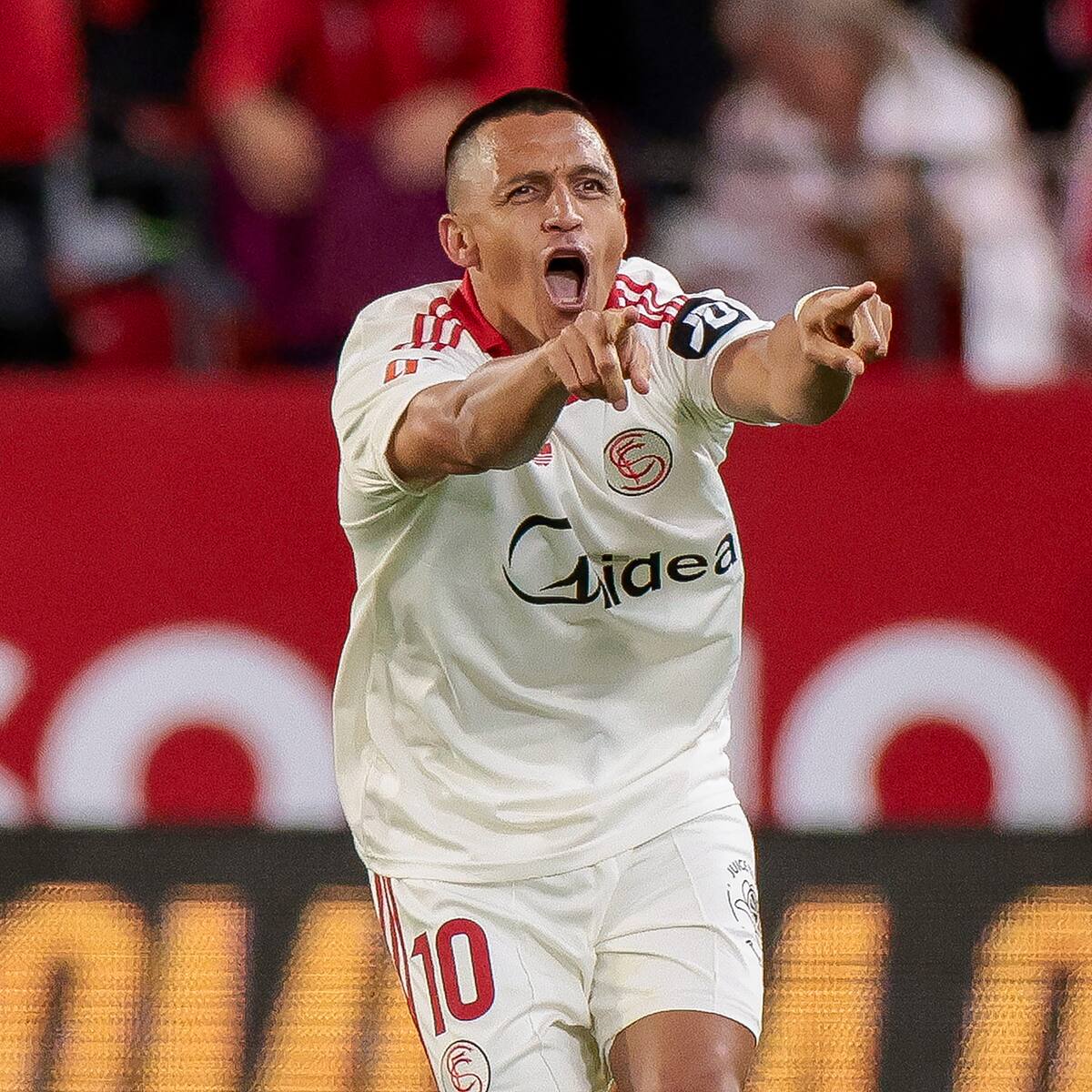 Alexis Sánchez volvió a ser clave en la remontada del Sevilla y así reaccionó su DT: “Ha estado...”
