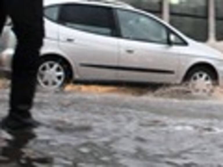 Estadio Víctor Jara recibe a damnificados en situación de calle