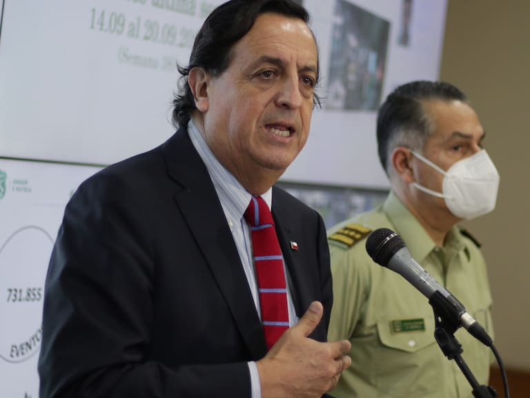 Gobierno reiteró la defensa al exministro Mañalich por el manejo de la pandemia