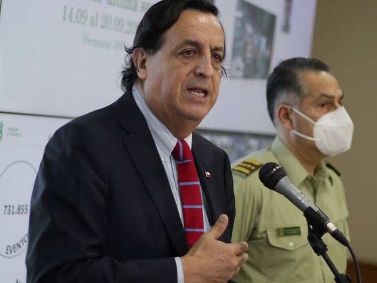 Gobierno reiteró la defensa al exministro Mañalich por el manejo de la pandemia