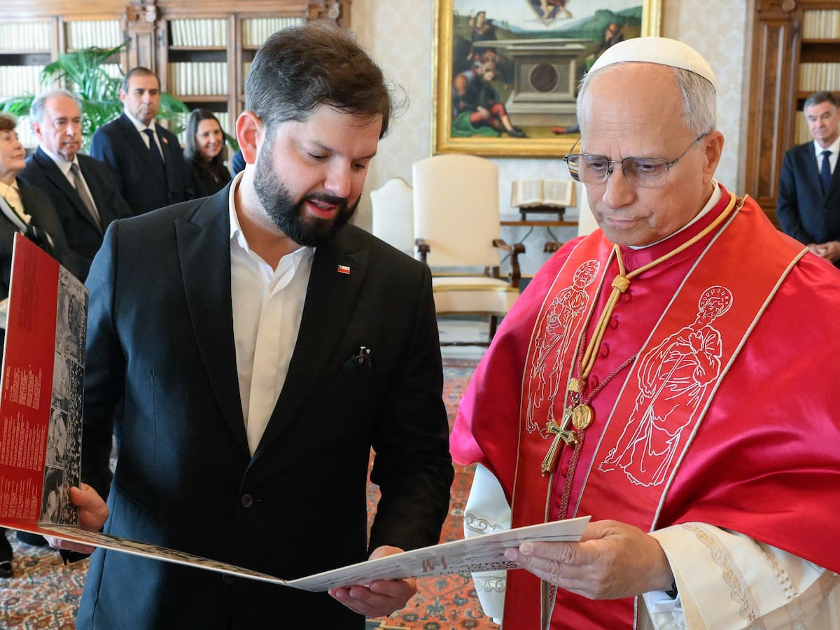 Presidente Gabriel Boric pide a Papa León XIV interceder por la crisis humanitaria en Cuba