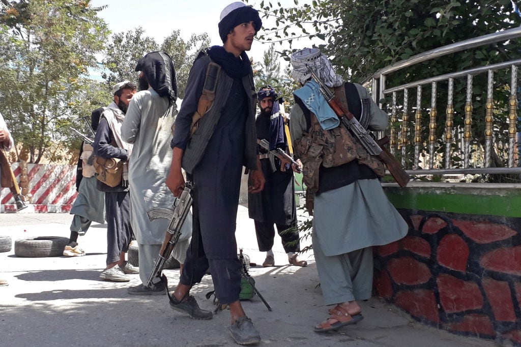 Paramilitares talibanes se instalan en la ciudad afgana de Ghazni