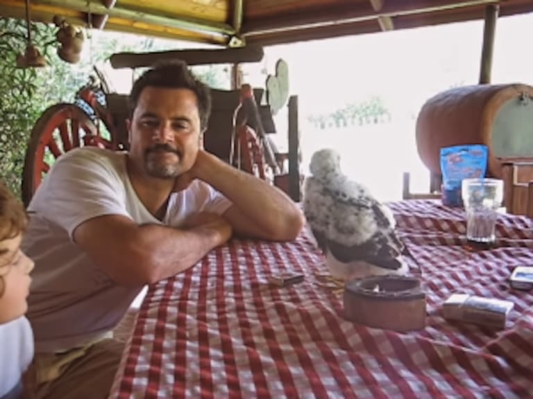 “En homenaje a tu recuerdo”: expareja de Felipe Camiroaga publica inédito video de su relación