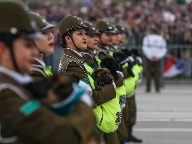 Efectivos de Carabineros / Foto: Agencia Uno