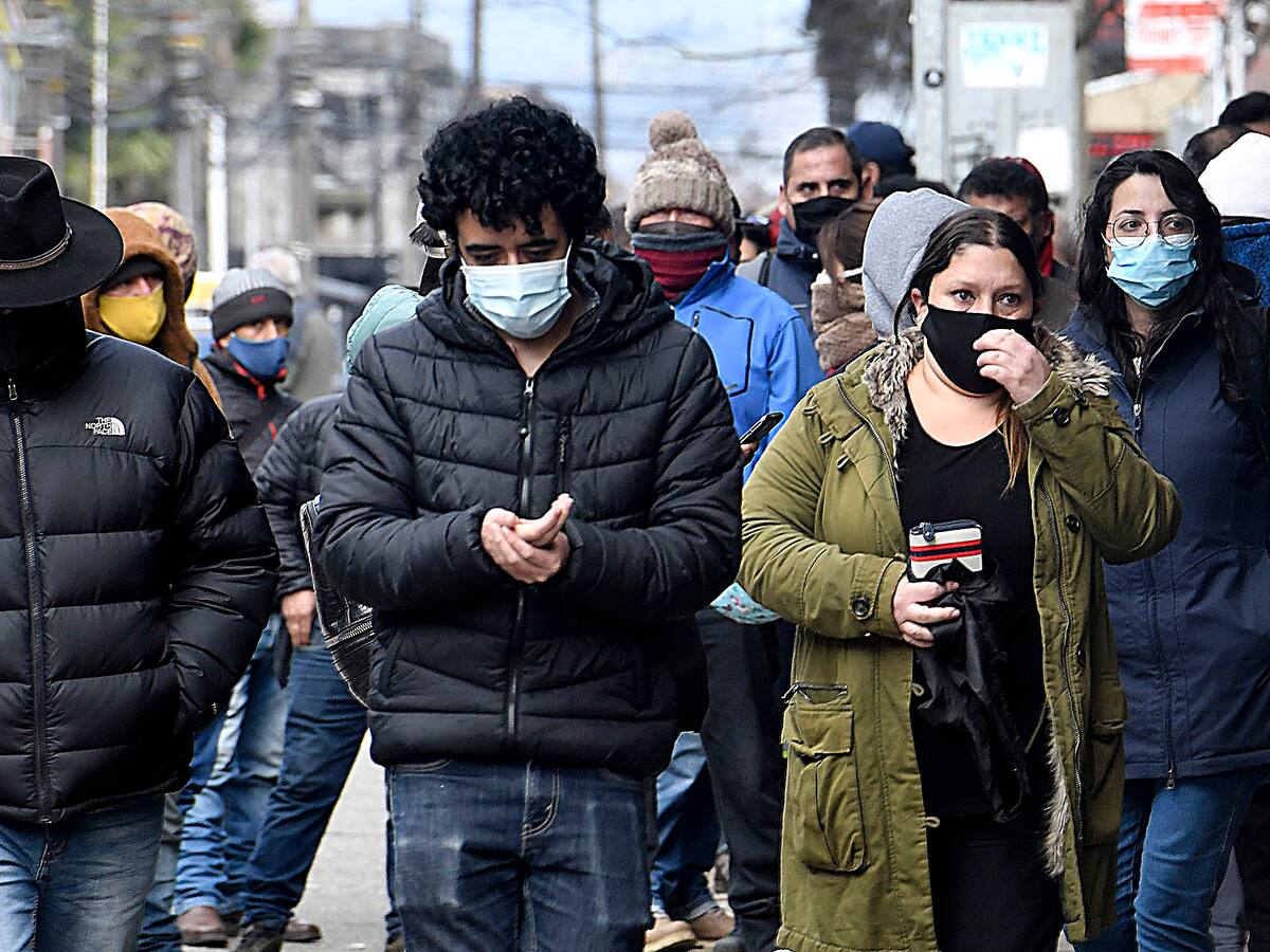Informe Epidemiológico: Nueve regiones aumentaron casos activos y siete se mantienen a la baja
