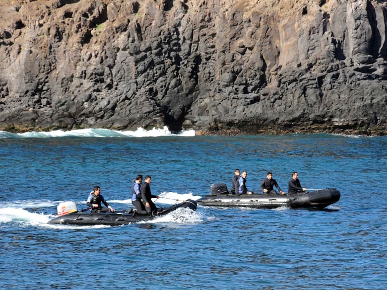 Equipos de emergencia mantienen búsqueda de adolescente desaparecido en playa de Puerto Saavedra