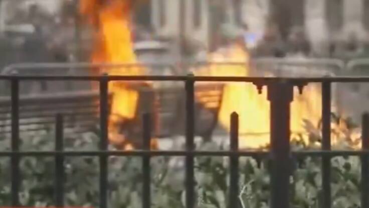 Estados Unidos: hombre se prende fuego a las afueras de la corte donde se juzga a Donald Trump en Nueva York