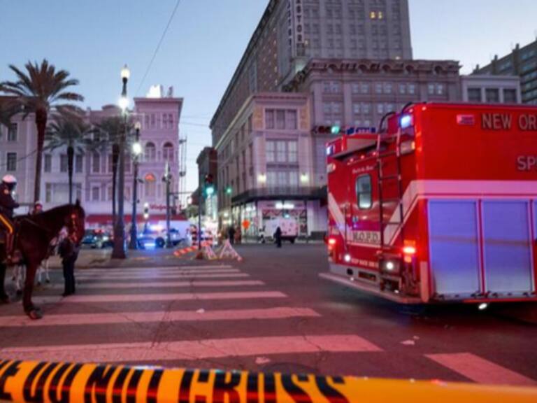 Tragedia en Estados Unidos: vehículo se lanza sobre una multitud y deja diez víctimas fatales