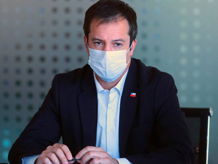 Ministro Palacios y cierre del sector retail a las 19 hrs: "Estamos en contra de estas ideas mal pensadas"