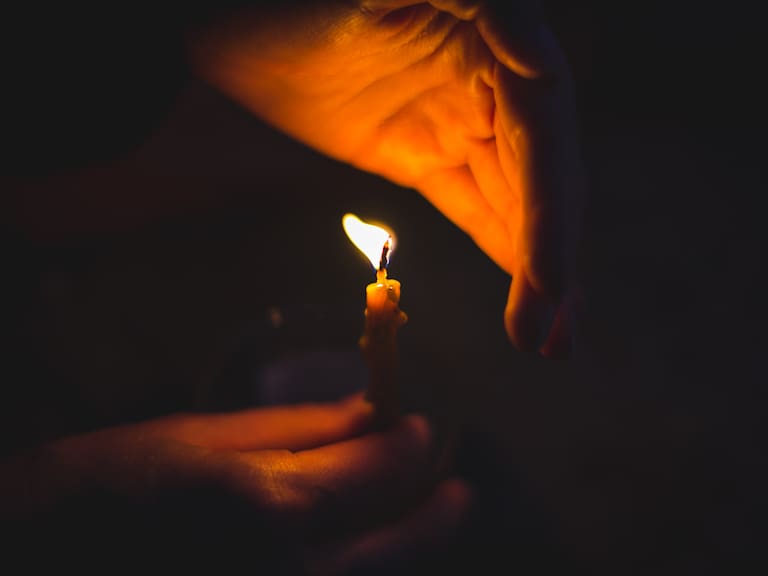 Municipalidad de Las Condes anuncia demanda colectiva contra Enel por prolongado corte de luz