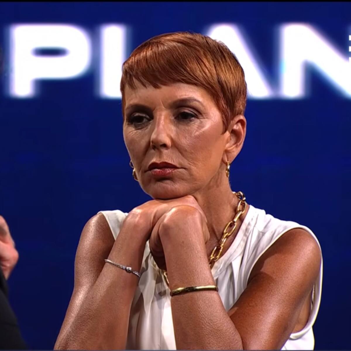 “Niña símbolo de la TV basura”: Histórico periodista chileno barre el piso con Fran García-Huidobro en nuevo round farandulero