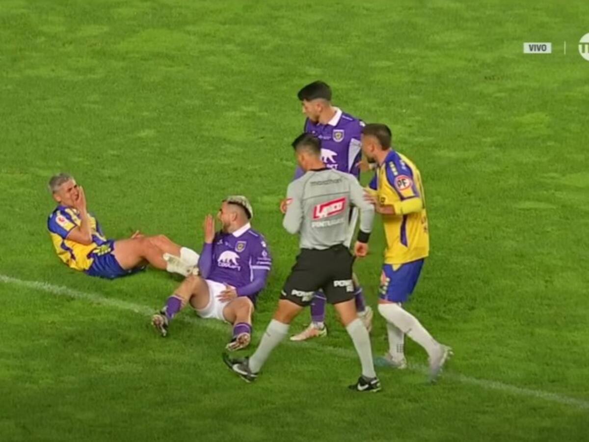 Castigo ejemplar: Tribunal de Disciplina sanciona a jugador por simular infracción en clásico del fútbol chileno
