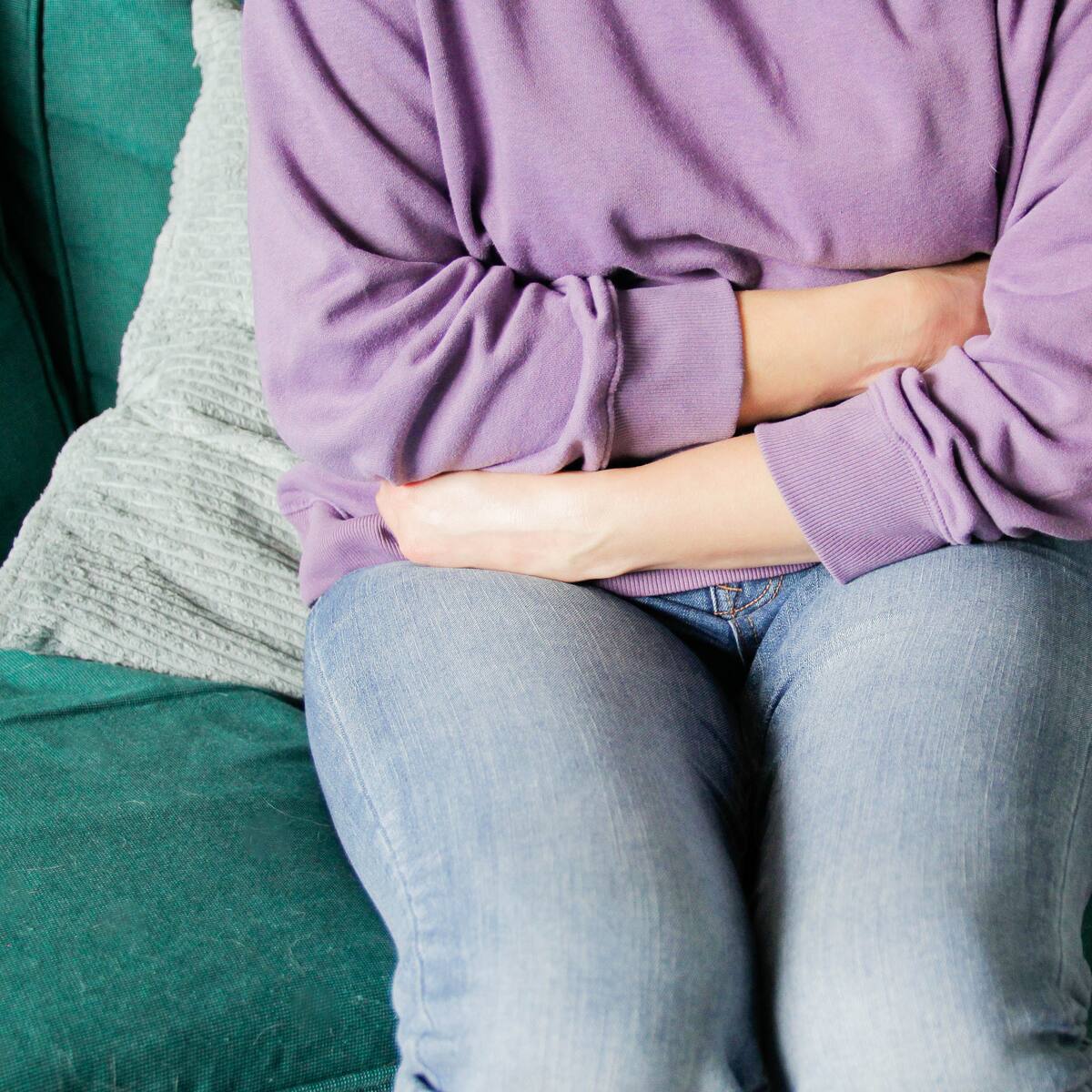 Afecta al 28% de la población en Chile: cómo detectar a tiempo el colon irritable según expertos