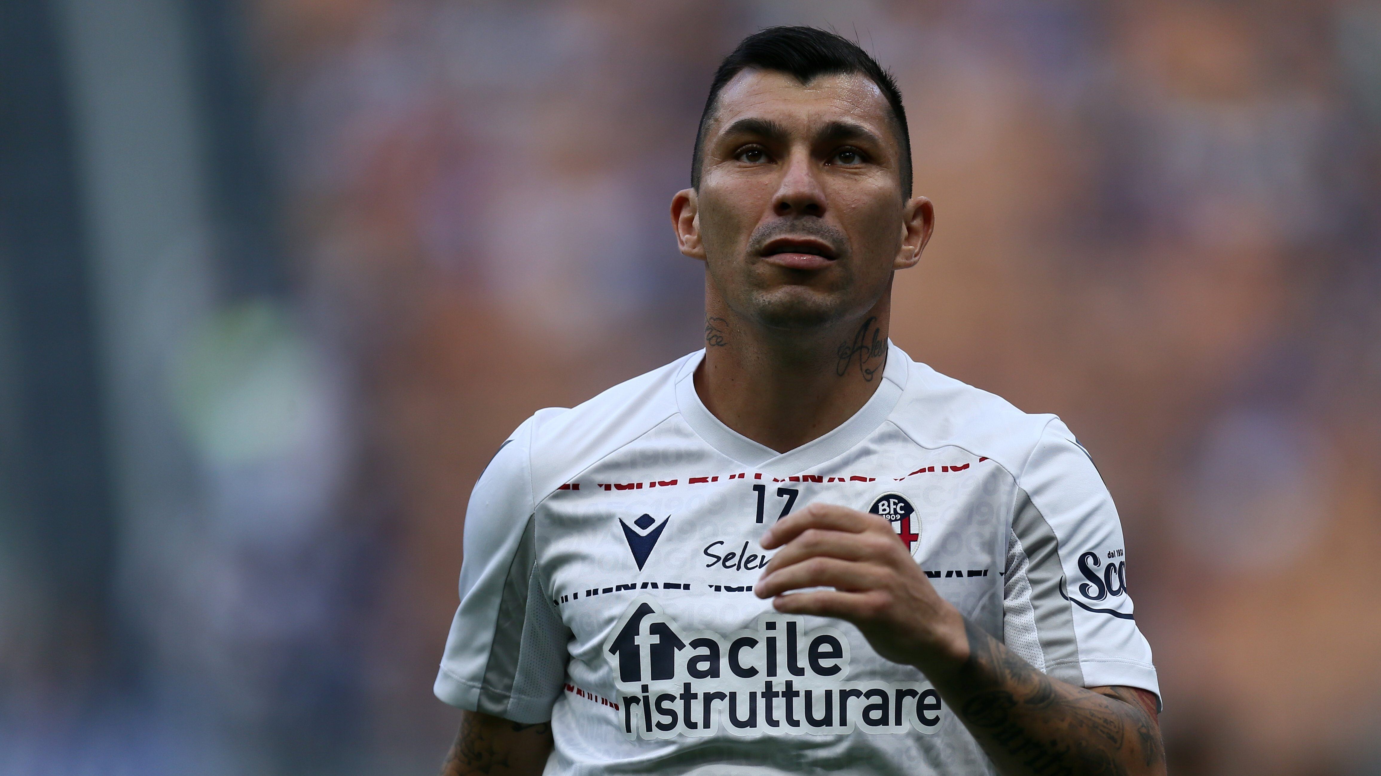 Gary Medel en el Bologna