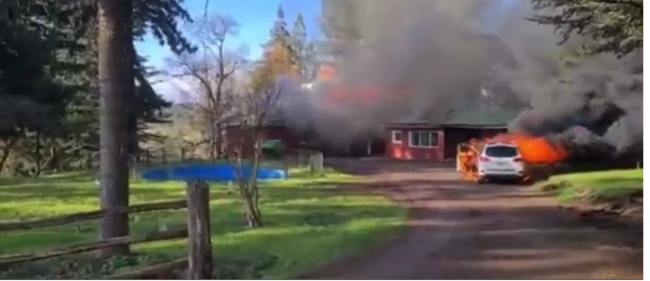 Ataque incendiario en Galvarino deja quemada una casa y maquinaria de propiedad de Juan Sutil