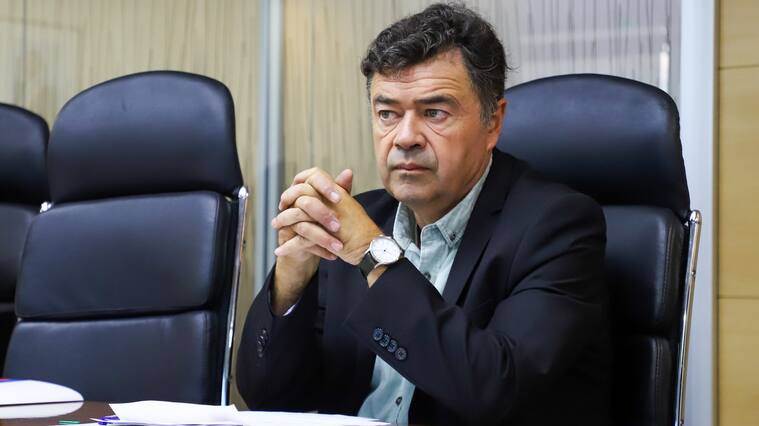 18 de Enero del 2023 / SANTIAGOLa ministra de Medio Ambiente, Maisa Rojas, preside el Comité de Ministros en cuya sesión se votará el proyecto minero-portuario Dominga de Iron Andes, que busca instalarse en el sector de La Higuera, en la Región de Coquimbo. Participan también los ministros de Salud, Ximena Aguilera; de Economía, Nicolás Grau; de Agricultura, Esteban Valenzuela; de Energía, Diego Pardow y de Minería, Marcela Hernando.
Ministerio del Medio Ambiente.
FOTO: COMUNICACIONES MINISTERIO MEDIO AMBIENTE