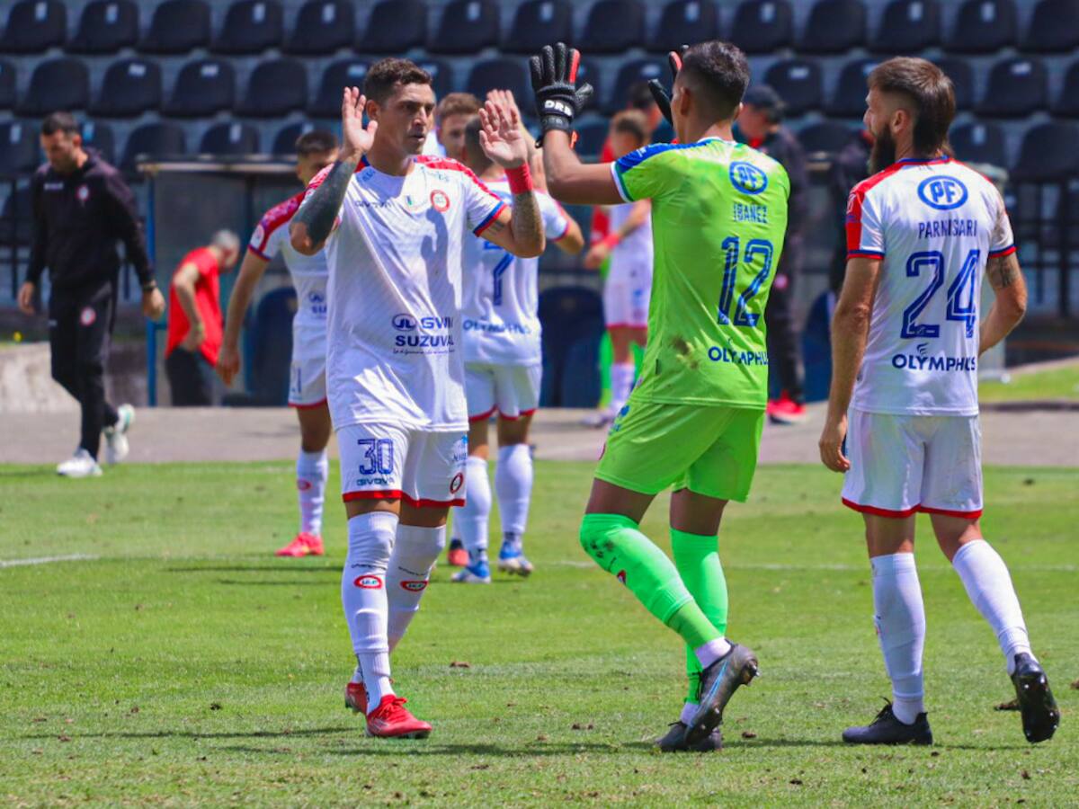Unión La Calera sorprende y oficializa el fichaje de un ex Colo Colo para la temporada 2024