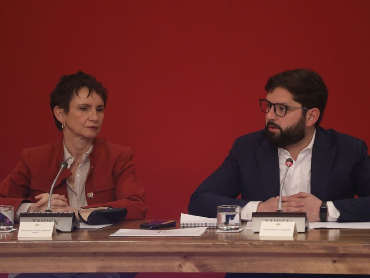 Tohá asegura que conocía sobre vuelos irregulares desde 2023 y dice que hubo denuncia: “Se echó a andar una investigación”