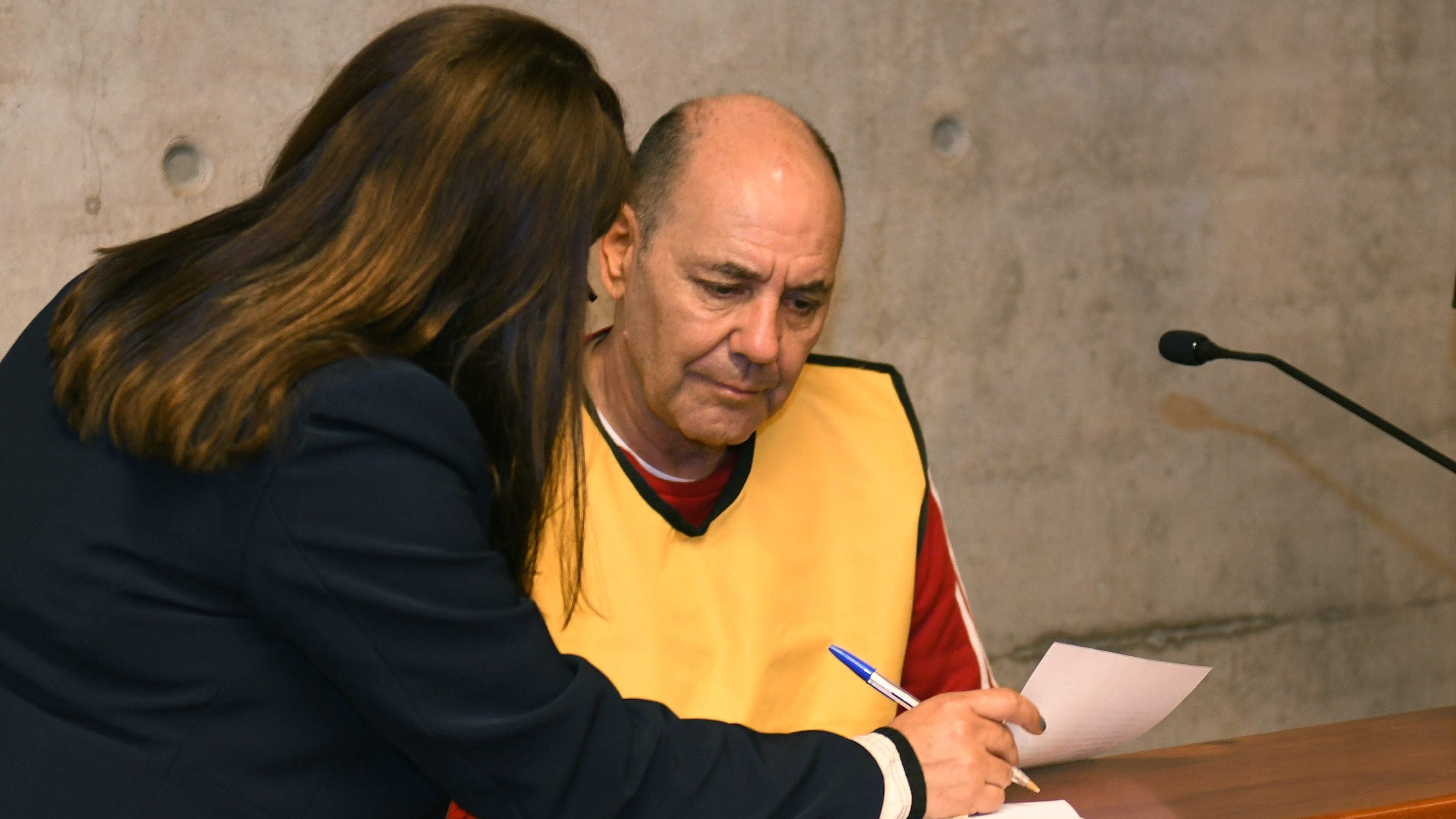 21 de Agosto del 2019/SANTIAGO El juez Mario Carroza(i), interroga al ex frentista Mauricio Hernández Norambuena, alias, Comandante Ramiro, a un día de su llegada a la Cárcel de Alta Seguridad, tras ser extraditado desde Brasil.
FOTO: Eduardo Ramirez/ PODER JUDICIAL VIA AGENCIAUNO