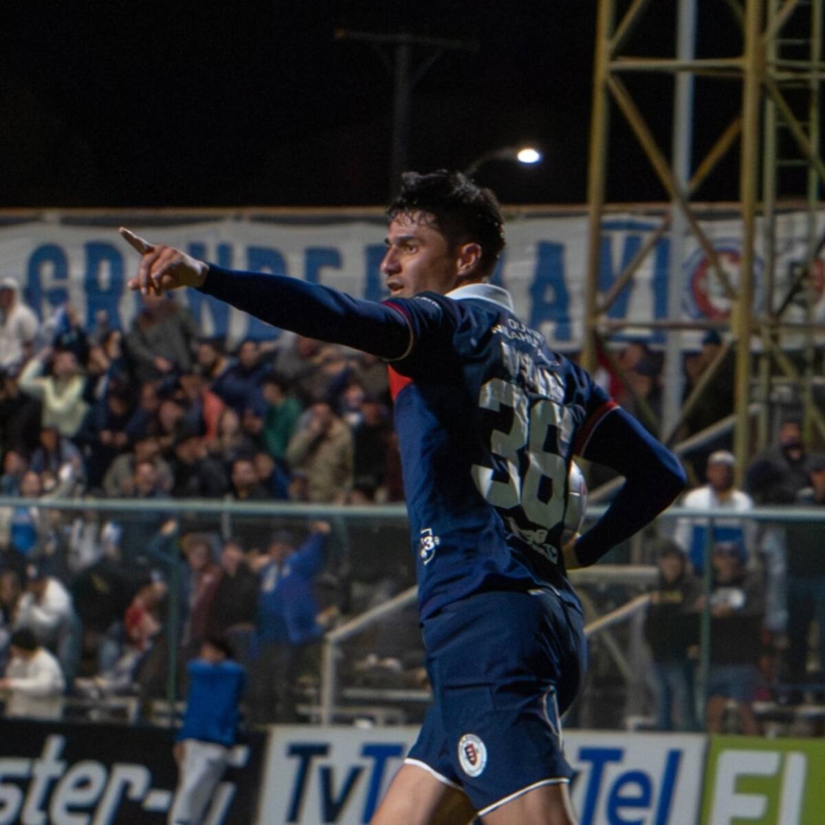 Volvió a marcar en Chile tras tres años, ilusionó a su equipo, pero todo cambió en dos minutos: dolorosa eliminación