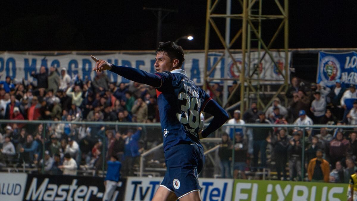 Volvió a marcar en Chile tras tres años, ilusionó a su equipo, pero todo cambió en dos minutos: dolorosa eliminación