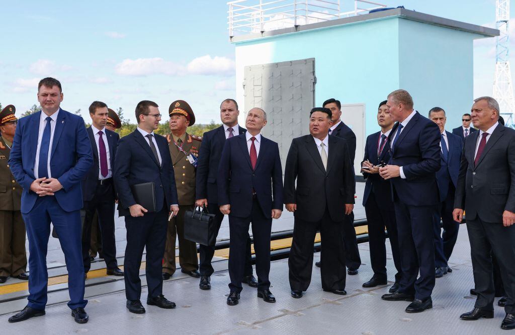 Vladimir Putin y Kim Jong Un visitan el cosmódromo de Vostochni en Rusia