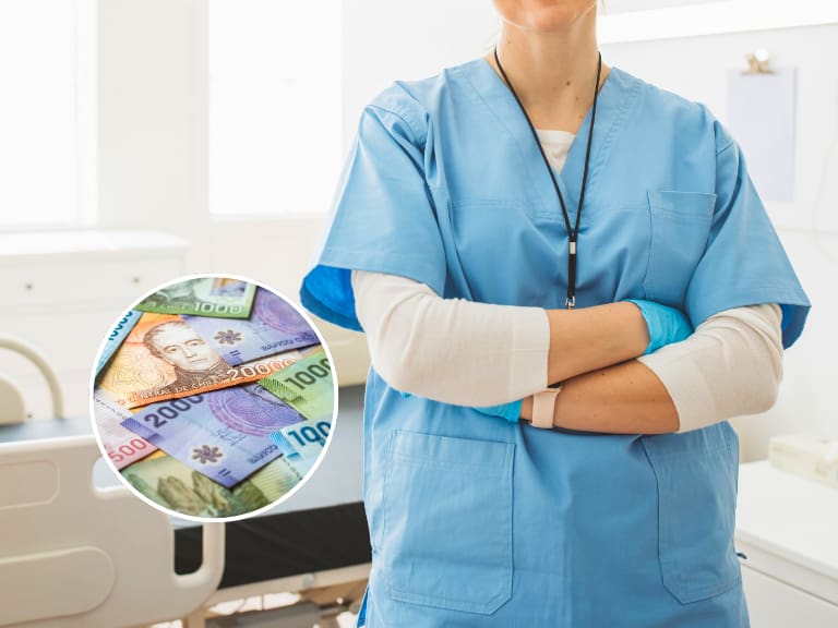 ¿Cuánto gana una enfermera en Chile? Revisa los sueldos según la universidad de egreso