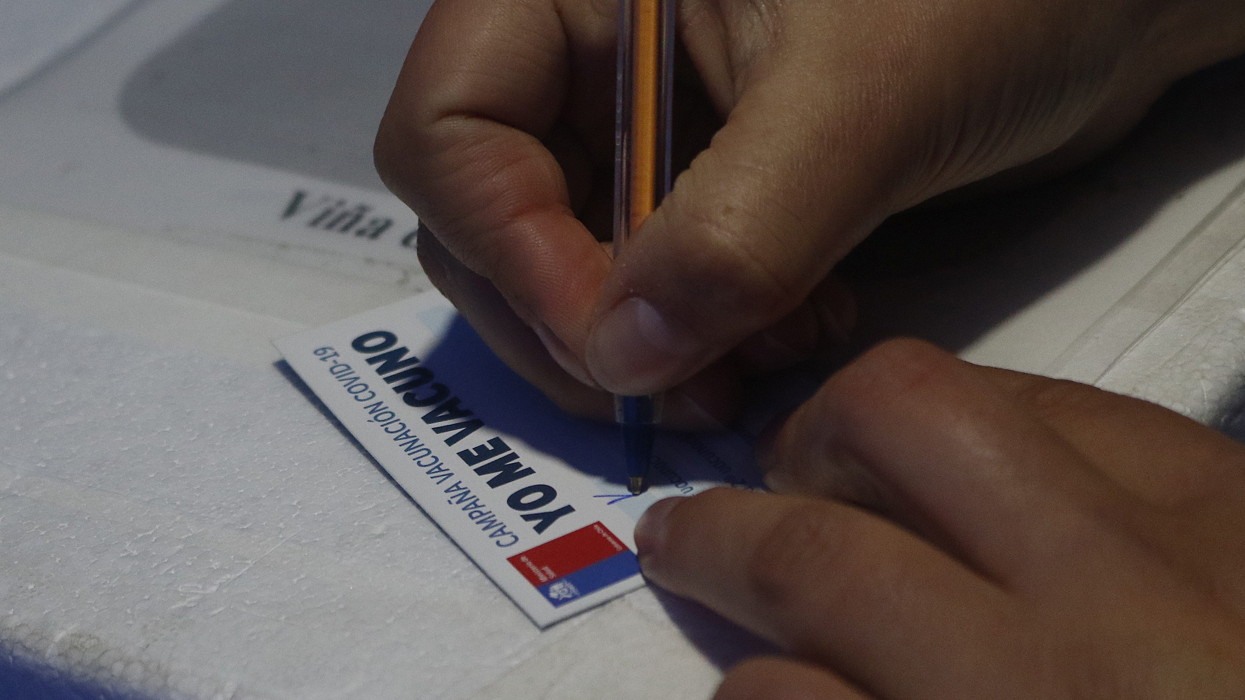 22 DE MAYO DE 2021/VIÑA DEL MARRealizan proceso de vacunación contra el Coronavirus a rezagados de 30 y 40 años.
FOTO: LEONARDO RUBILAR CHANDIA/AGENCIAUNO