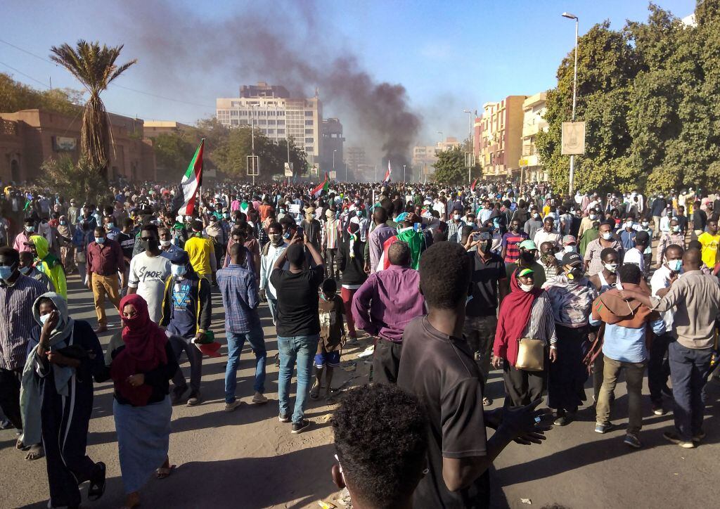 Sudaneses salieron a las calles a protestar en contra del golpe de estado