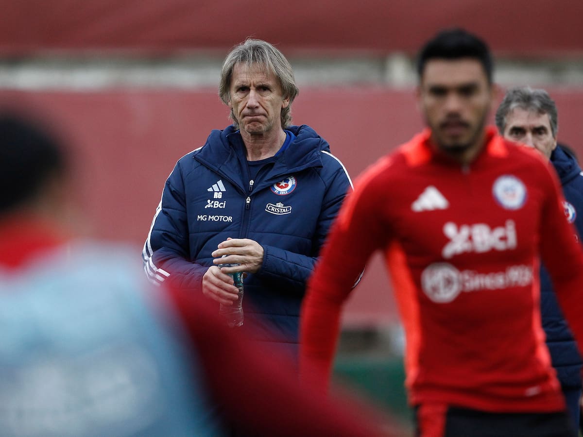 Con tres grandes dudas: las formaciones que ensayó Ricardo Gareca para el amistoso de La Roja ante Paraguay