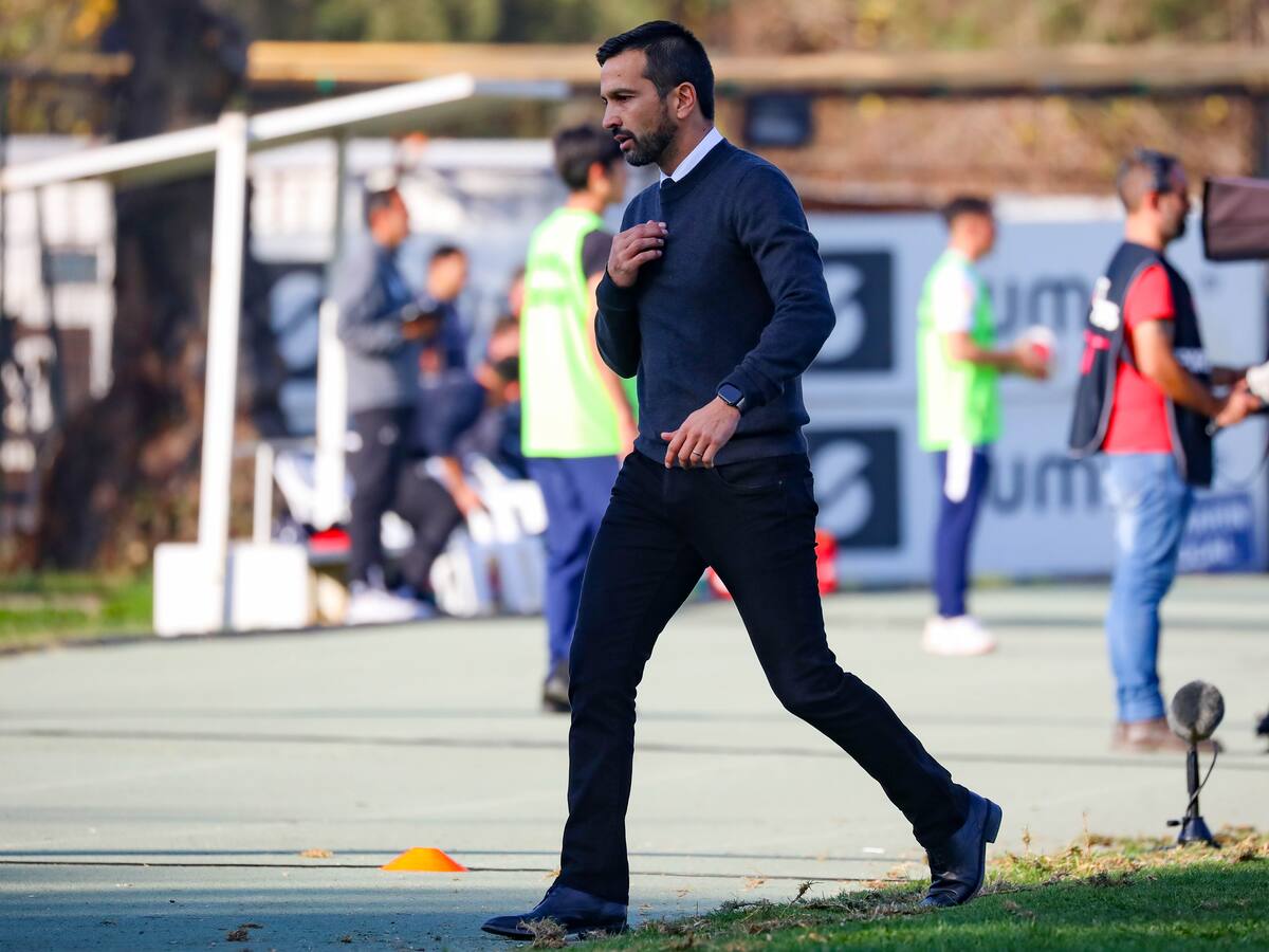Oficial: un nuevo técnico es despedido en el fútbol chileno